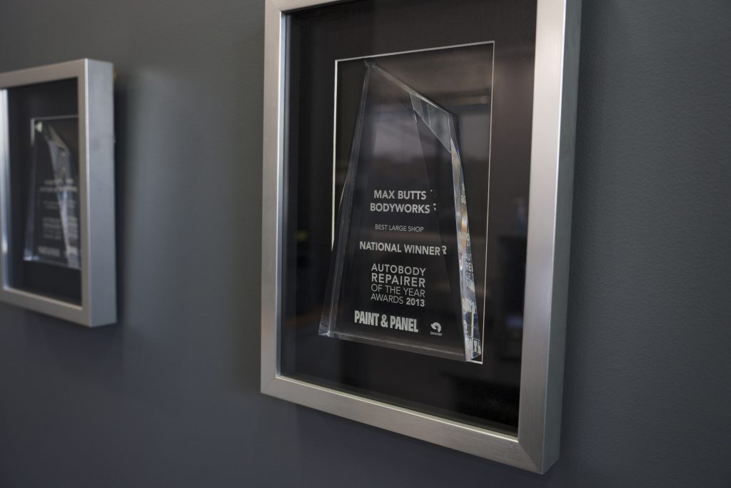 […] Maxbutts is an Accident Repair panel shop based in Ashmore that was awarded as best panel shop in Paint and Panels Autobody Repair awards in 2013